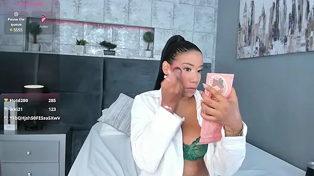 Salome Diaz  online show from 01/07/25, 01:03