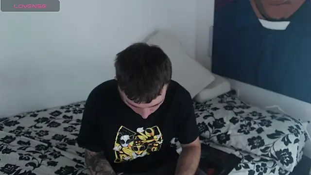 Dylanwhite23  online show from 01/04/25, 04:01