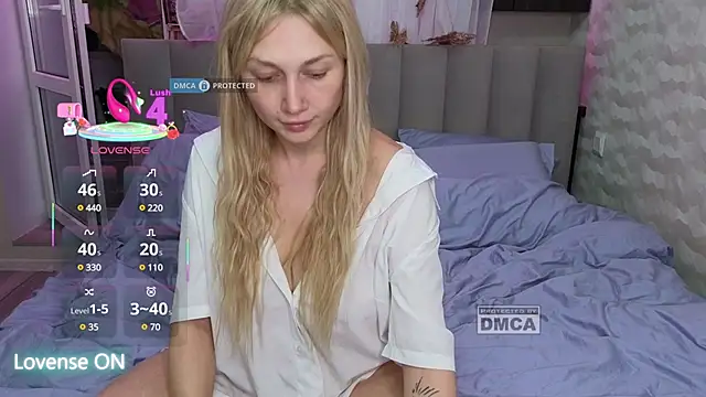 GoodGirl0024 online show from 03/12/25, 08:10