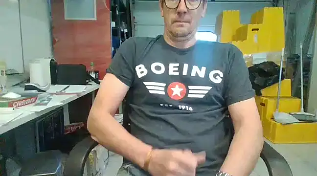 Snapshot of Raimundo1971 chatting on 03/11/25, 02:18 Raimundo1971 online show from 03/11/25, 02:18