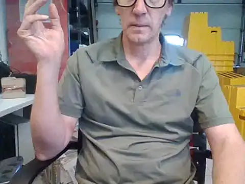 Snapshot of Raimundo1971 chatting on 11/27/25, 03:47 Raimundo1971 online show from 11/27/25, 03:47