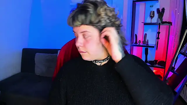 Snapshot of Sabrina_scarlett chatting on 11/22/25, 04:44 Sabrina scarlett online show from 11/22/25, 04:44