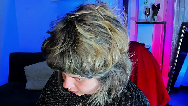 Snapshot of Sabrina_scarlett chatting on 11/29/25, 06:16 Sabrina scarlett online show from 11/29/25, 06:16