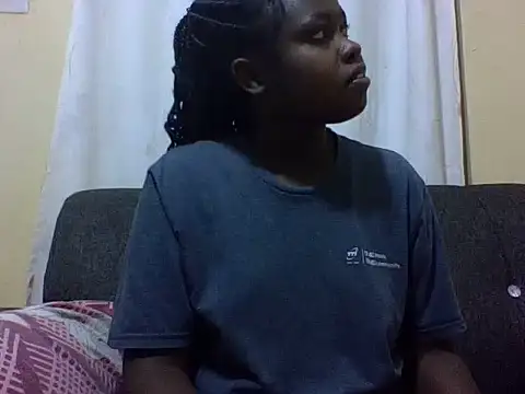 Sweetcecie01 online show from 06/09/26, 09:04