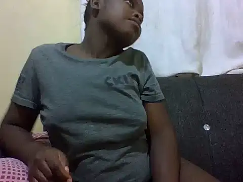 Sweetcecie01 online show from 07/23/26, 01:58