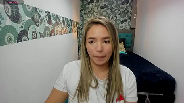 ArielleJones online show from 12/28/24, 07:33