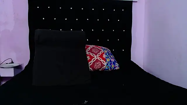 Snapshot of kittybonxx chatting on 03/09/25, 04:11 kittybonxx online show from 03/09/25, 04:11
