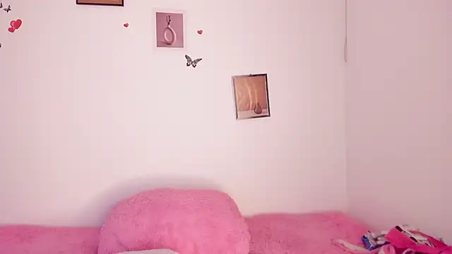 Snapshot of Kendy_Wilkinson chatting on 03/18/25, 11:42 Kendy Wilkinson online show from 03/18/25, 11:42