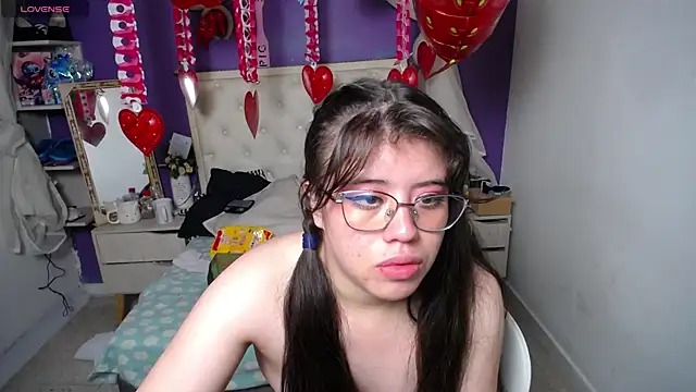 Ingrid Casas online show from 02/24/25, 05:42