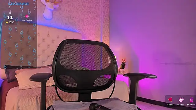 Snapshot of MalejaSanz chatting on 09/23/25, 01:03 MalejaSanz online show from 09/23/25, 01:03