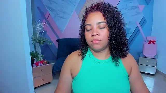AngelaCoffee online show from 01/19/25, 03:39