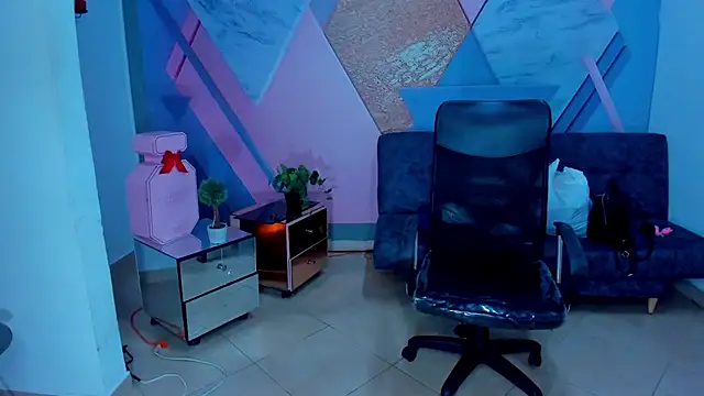 AngelaCoffee online show from 09/28/25, 09:58