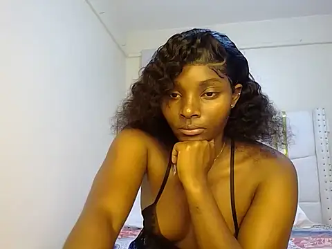 Snapshot of Tamia_love200 chatting on 11/05/25, 02:11 Tamia love200 online show from 11/05/25, 02:11