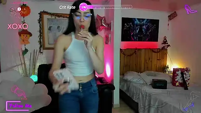 LauGrayJ online show from 02/19/25, 08:01