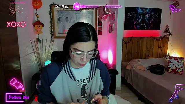 LauGrayJ online show from 03/04/25, 09:18