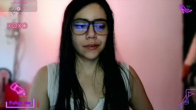 LauGrayJ online show from 11/26/25, 05:25