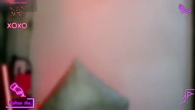 LauGrayJ online show from 12/03/25, 02:30