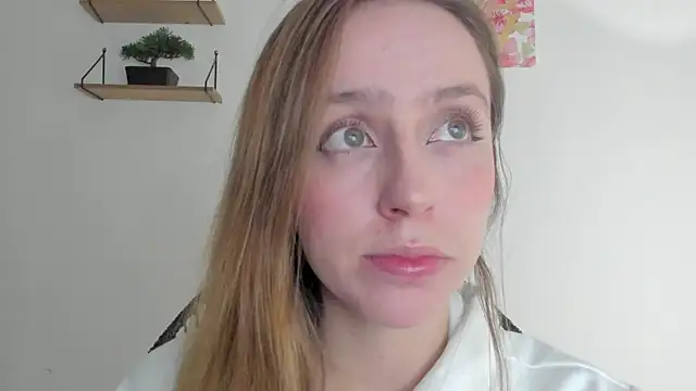 Snapshot of SofiaGc chatting on 12/22/24, 04:17 SofiaGc online show from 12/22/24, 04:17