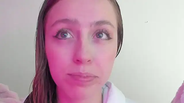 Snapshot of SofiaGc chatting on 03/18/25, 03:53 SofiaGc online show from 03/18/25, 03:53