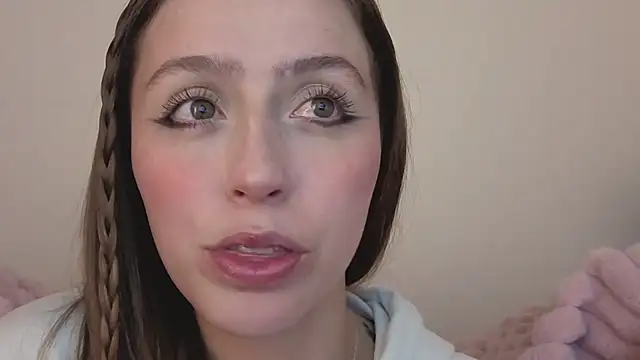 Snapshot of SofiaGc chatting on 09/10/25, 03:39 SofiaGc online show from 09/10/25, 03:39