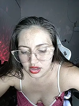 Snapshot of dani123unica chatting on 10/30/25, 10:43 dani123unica online show from 10/30/25, 10:43