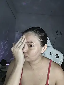 Snapshot of dani123unica chatting on 11/05/25, 04:18 dani123unica online show from 11/05/25, 04:18