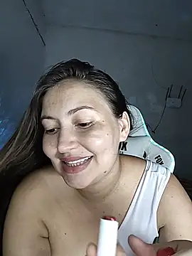 Snapshot of dani123unica chatting on 12/04/25, 10:24 dani123unica online show from 12/04/25, 10:24