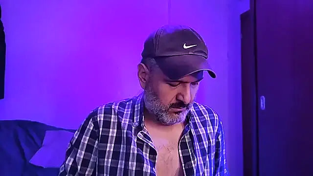 BushBator online show from 11/14/25, 05:17