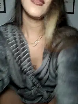 Snapshot of xKimRose chatting on 02/22/26, 10:25 xKimRose online show from 02/22/26, 10:25