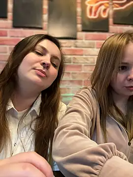  YourAnnie  online show from 03/17/25, 04:54