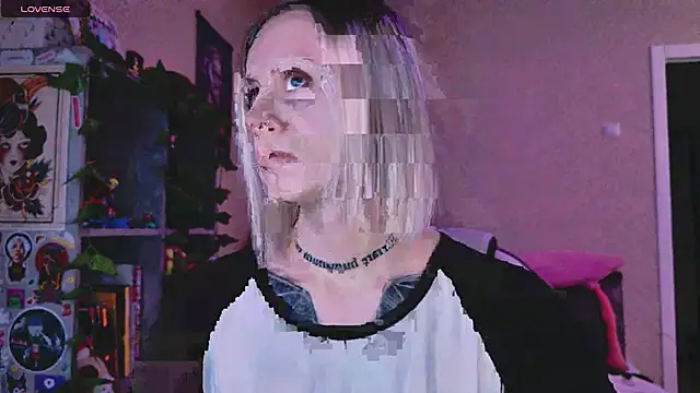 Snapshot of NaniMoore chatting on 02/15/26, 08:16 NaniMoore online show from 02/15/26, 08:16