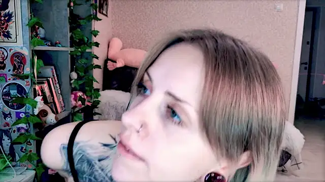 NaniMoore online show from 08/01/26, 07:57