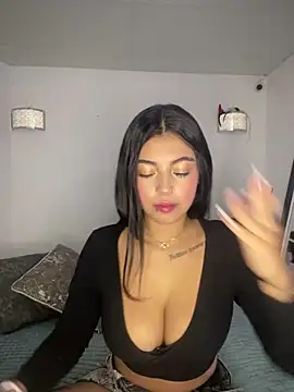 Snapshot of Dulce-diosa chatting on 01/07/25, 06:24 Dulce-diosa online show from 01/07/25, 06:24