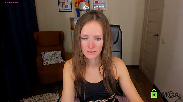 Snapshot of FrancescaCollins chatting on 12/10/24, 11:00 FrancescaCollins online show from 12/10/24, 11:00