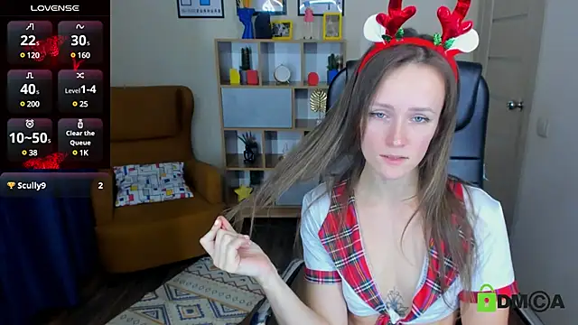 Snapshot of FrancescaCollins chatting on 12/17/24, 03:06 FrancescaCollins online show from 12/17/24, 03:06