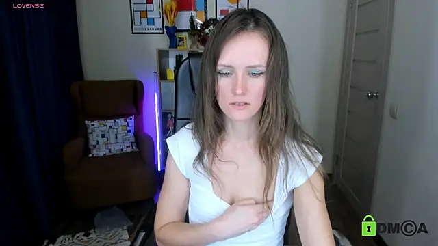 Snapshot of FrancescaCollins chatting on 01/05/25, 02:08 FrancescaCollins online show from 01/05/25, 02:08