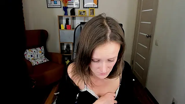 Snapshot of FrancescaCollins chatting on 10/20/25, 02:39 FrancescaCollins online show from 10/20/25, 02:39