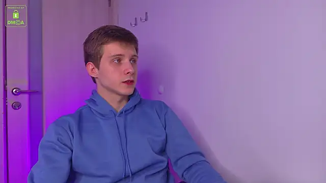 Snapshot of MarkGWalker chatting on 03/14/25, 04:21 MarkGWalker online show from 03/14/25, 04:21