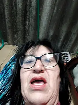 clarita 01 online show from 10/03/25, 11:40