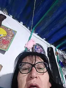 clarita 01 online show from 05/08/26, 10:09