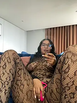 Indianbutter11 online show from 10/16/25, 06:14