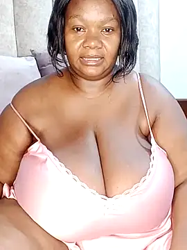 Snapshot of XXXGIANTBOOBS chatting on 02/13/25, 02:42 XXXGIANTBOOBS online show from 02/13/25, 02:42