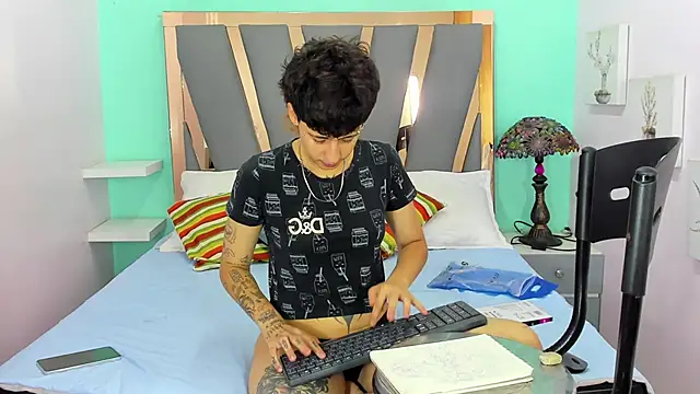 Ethan lennox online show from 12/02/25, 08:15