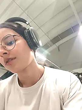  vaness online show from 12/21/24, 06:19