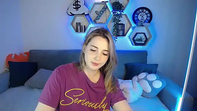 SabrinViolet online show from 12/24/24, 12:11