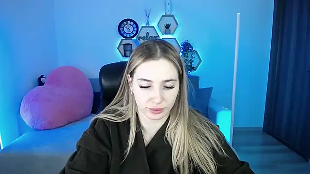 Snapshot of SabrinViolet chatting on 01/19/26, 09:24 SabrinViolet online show from 01/19/26, 09:24