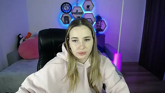 Snapshot of SabrinViolet chatting on 02/21/26, 09:10 SabrinViolet online show from 02/21/26, 09:10
