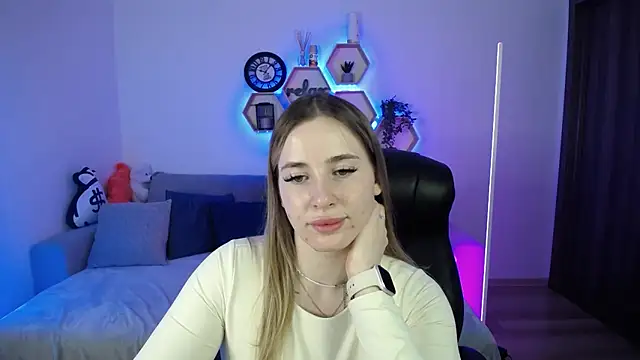 Snapshot of SabrinViolet chatting on 03/30/26, 08:04 SabrinViolet online show from 03/30/26, 08:04