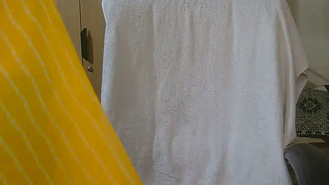 Cute Ruhi99 online show from 09/25/25, 06:39