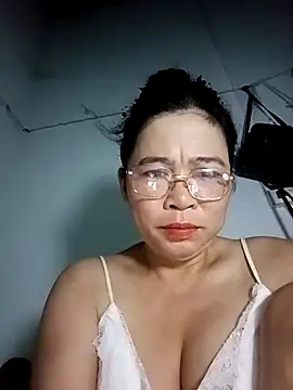 Snapshot of Sexy-asslove90 chatting on 09/30/25, 08:36 Sexy-asslove90 online show from 09/30/25, 08:36